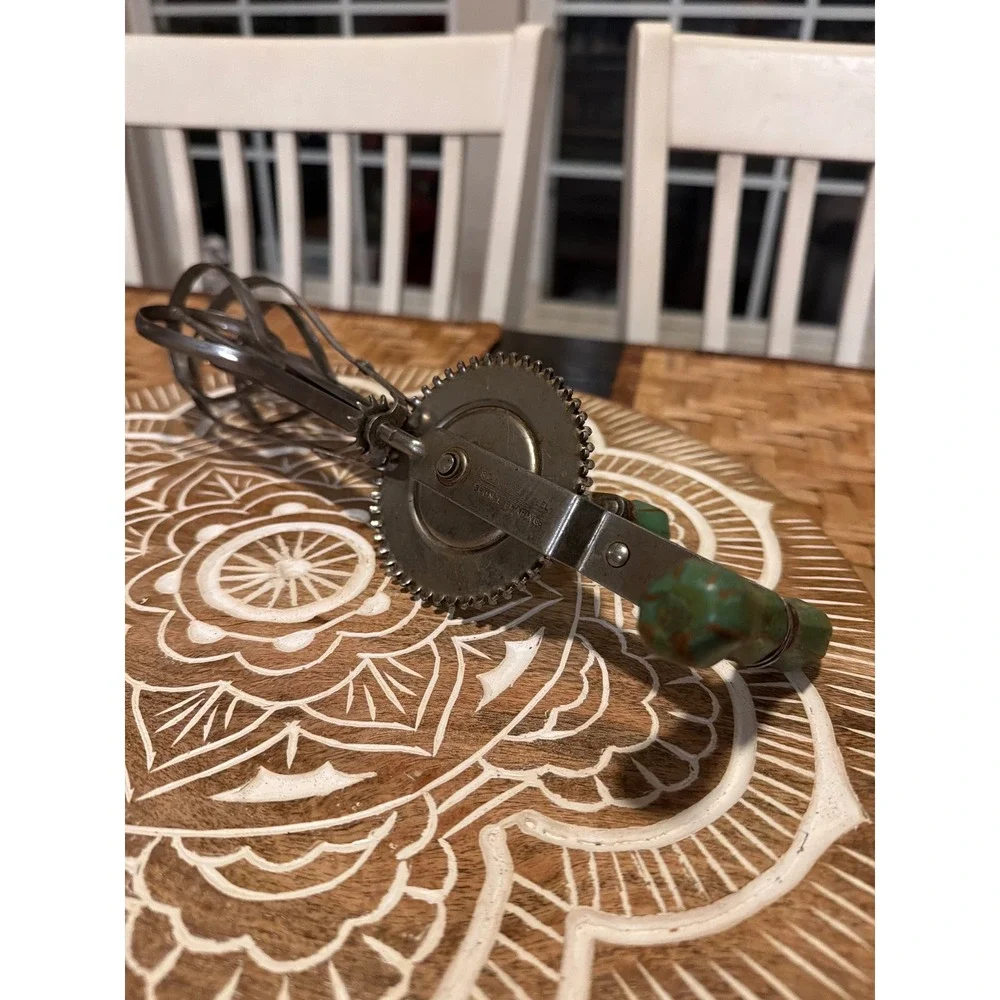 Vintage A&J Stainless Steel Center Drive Egg Beater – 11.5